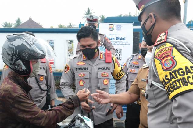 CuplikCom-Bupati-bersama-Kapolres-Lamsel-lakukan- Operasi-Patuh-Krakatau-2021-28092021095832-IMG-20210928-WA0008.jpg